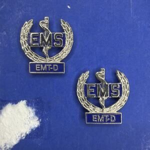EMS EMT D in Wreath Silver Collar Pin Clutch NEW School Gift